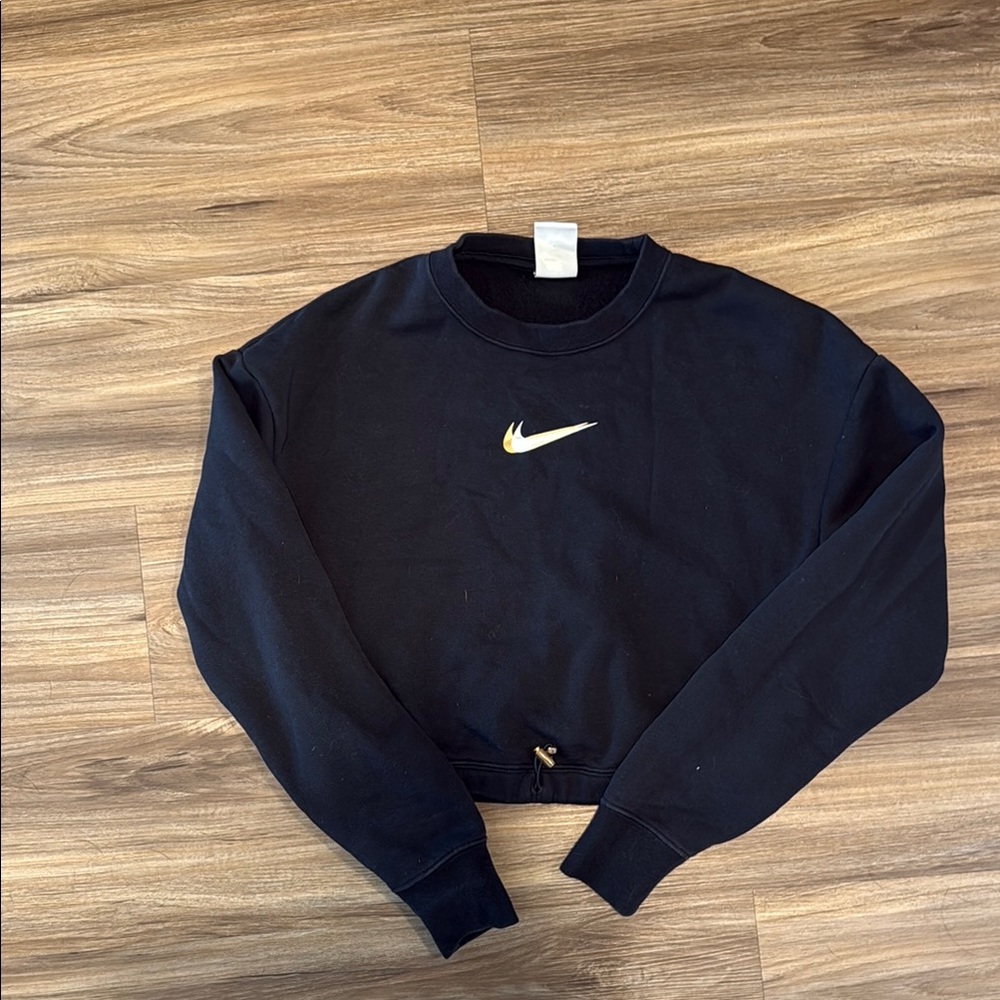 Nike Black Cropped Long Sleeve Sweatshirt